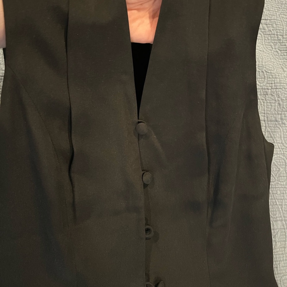 Lovely Size 4 Vintage Black Silk Sheath Split Bottom Hem Dress.
